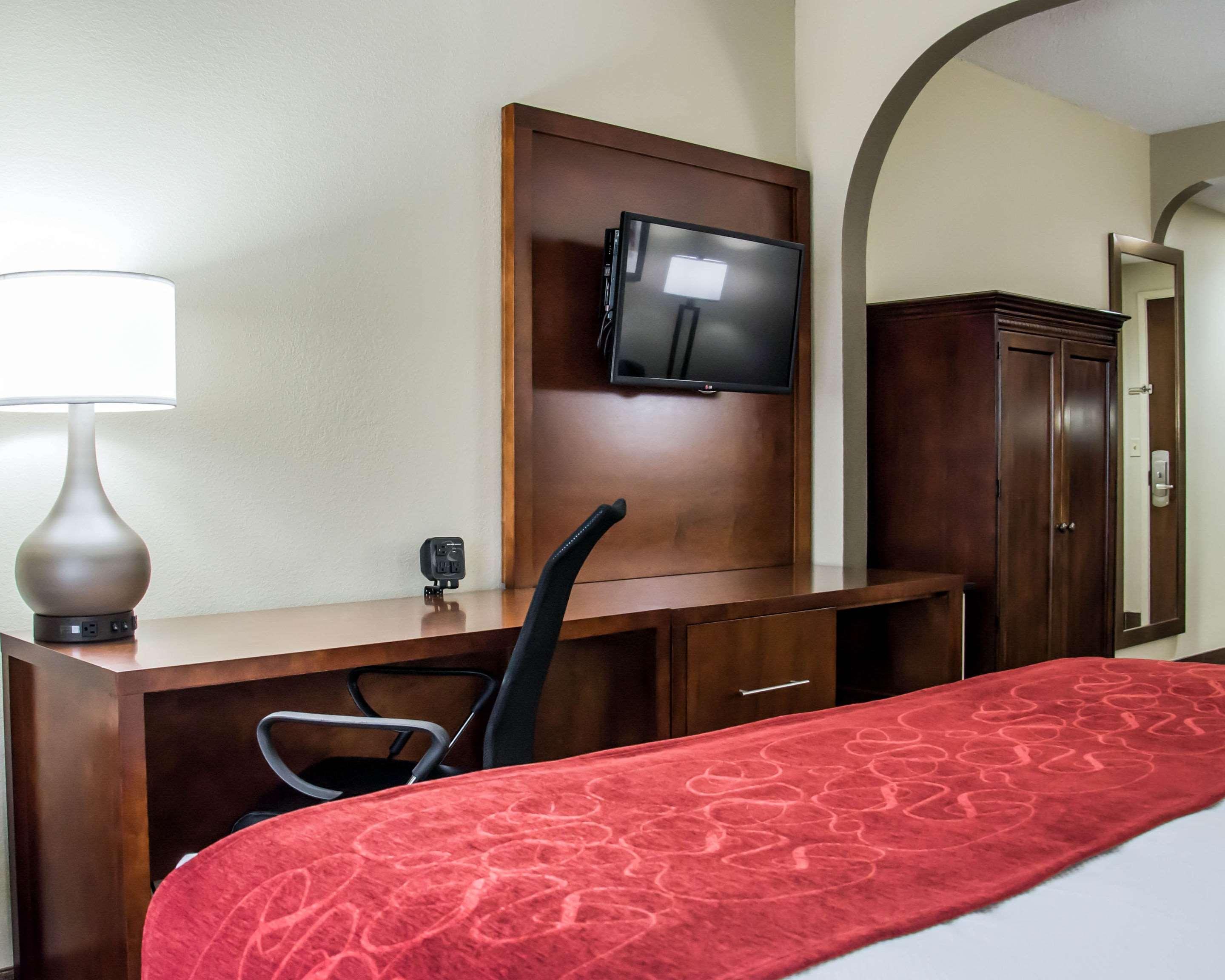 Comfort Suites University - Research Park Charlotte Bagian luar foto