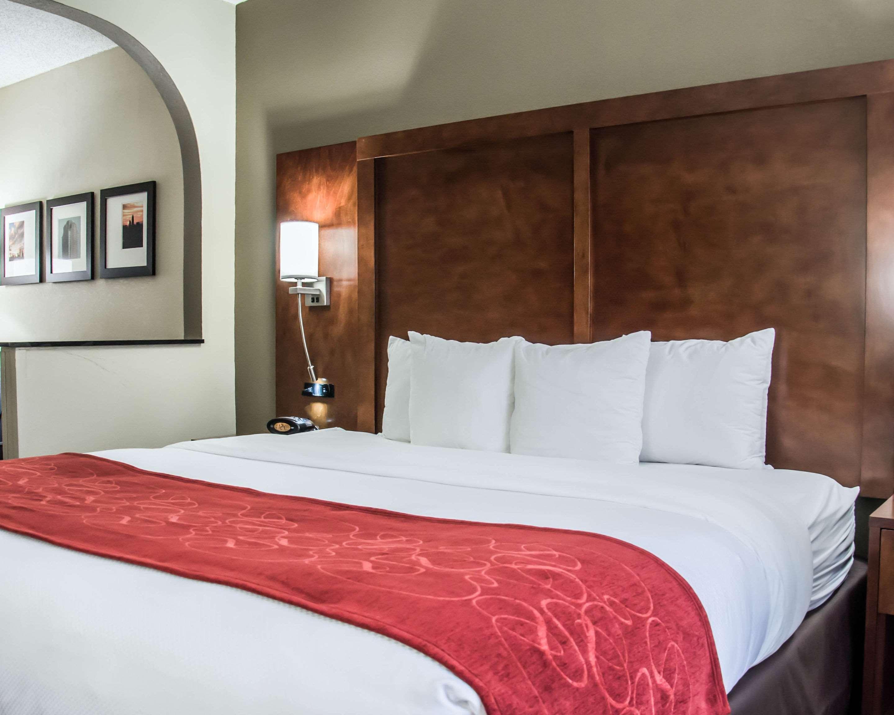 Comfort Suites University - Research Park Charlotte Bagian luar foto