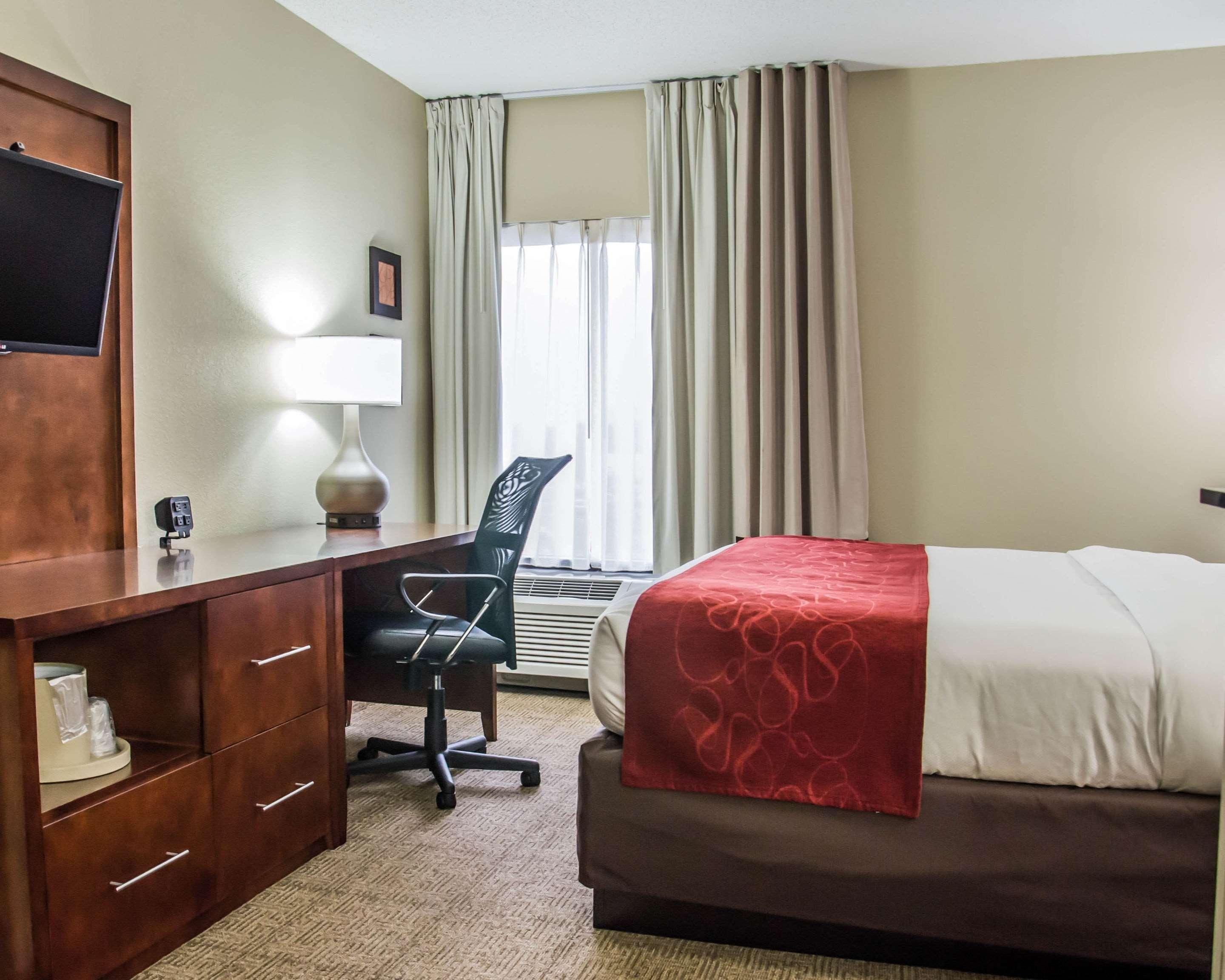 Comfort Suites University - Research Park Charlotte Bagian luar foto