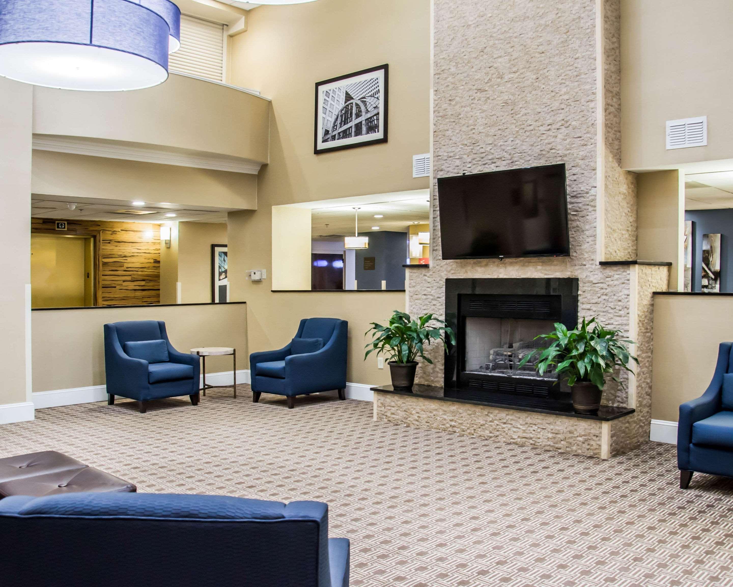 Comfort Suites University - Research Park Charlotte Bagian luar foto